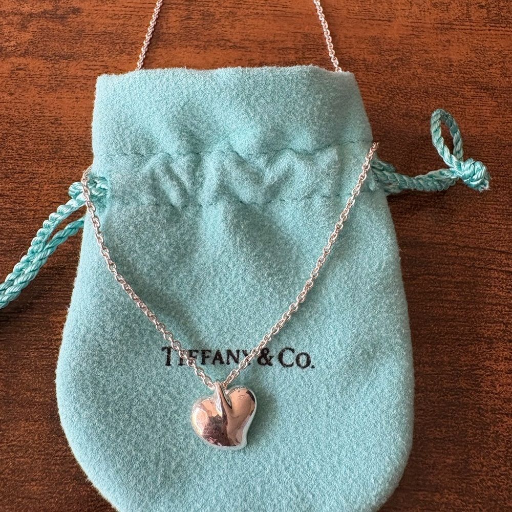 Tiffany & Co. Concave Heart Necklace - Picture 3 of 6